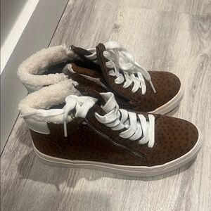 Universal Thread Brown and White High-Top Sneakers